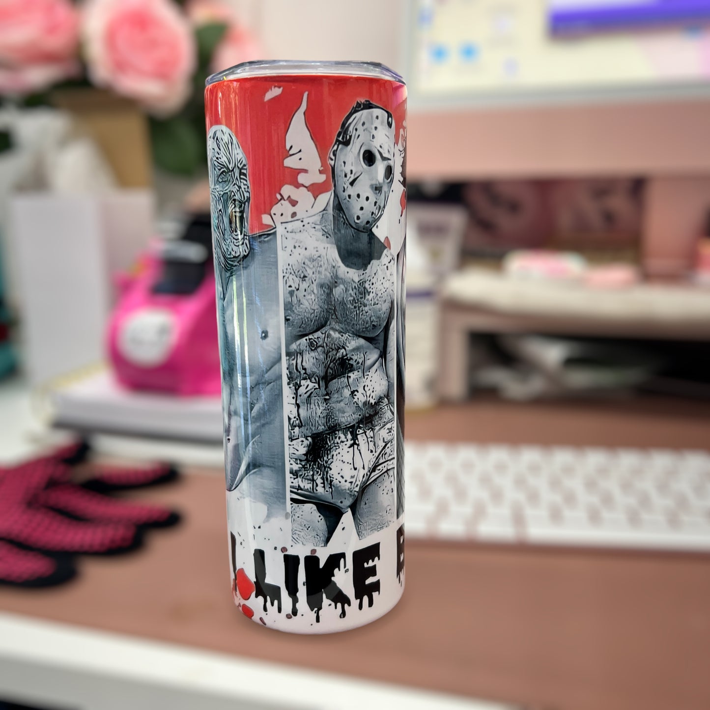 I like Boys Faces of Horror 20 oz tumbler with straw Halloween