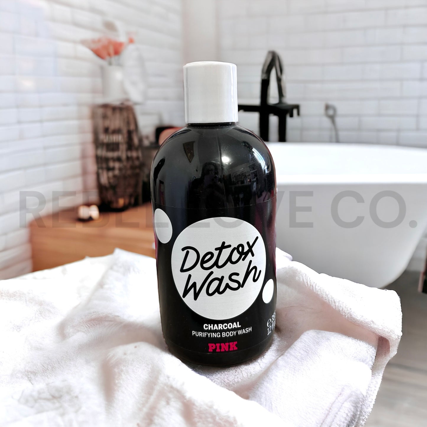 PINK Detox Wash Charcoal