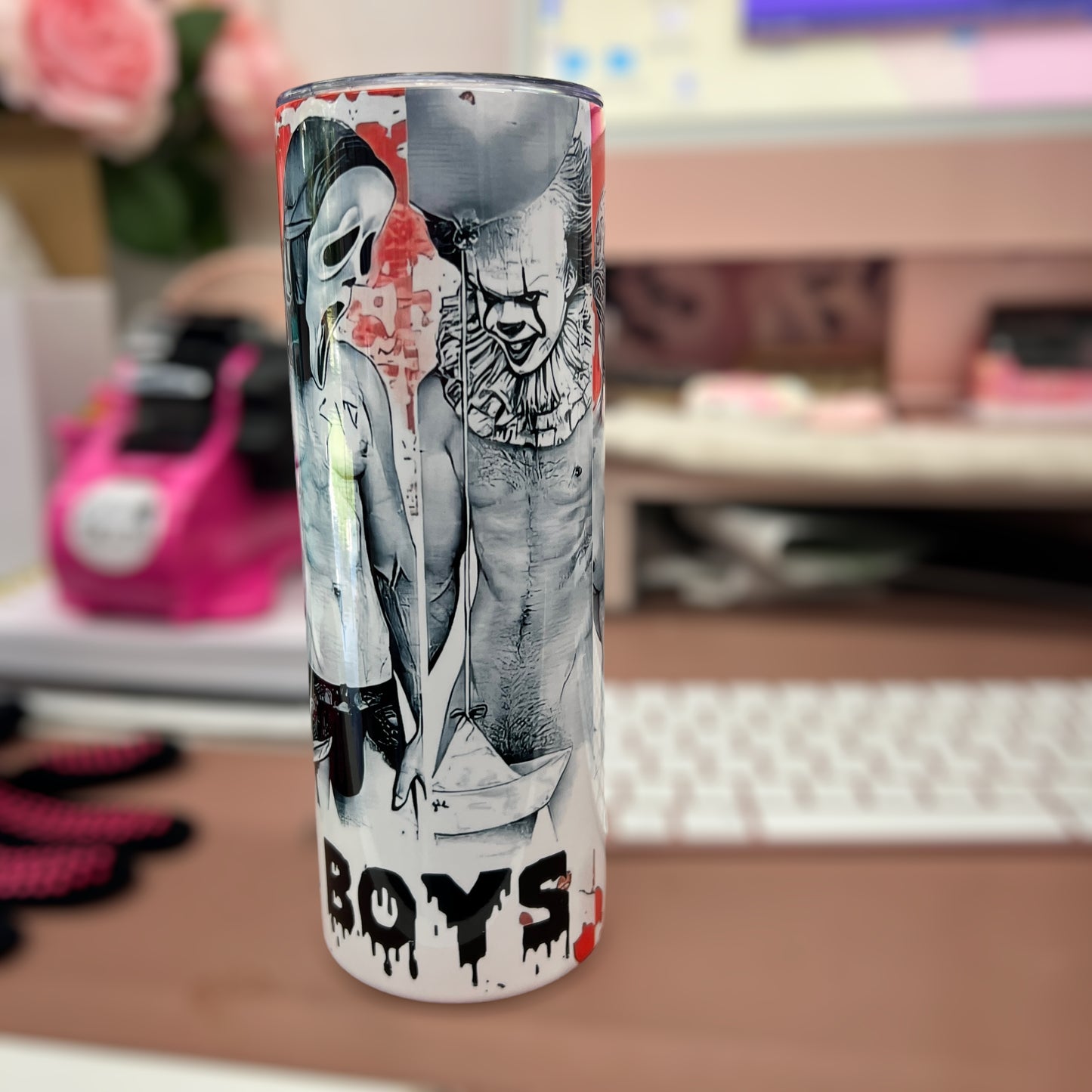 I like Boys Faces of Horror 20 oz tumbler with straw Halloween
